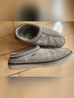 🤎 UGG Tasman Slippers